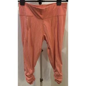 NWT Tasc Bamboo Orange Patterned Capri Leggings size M